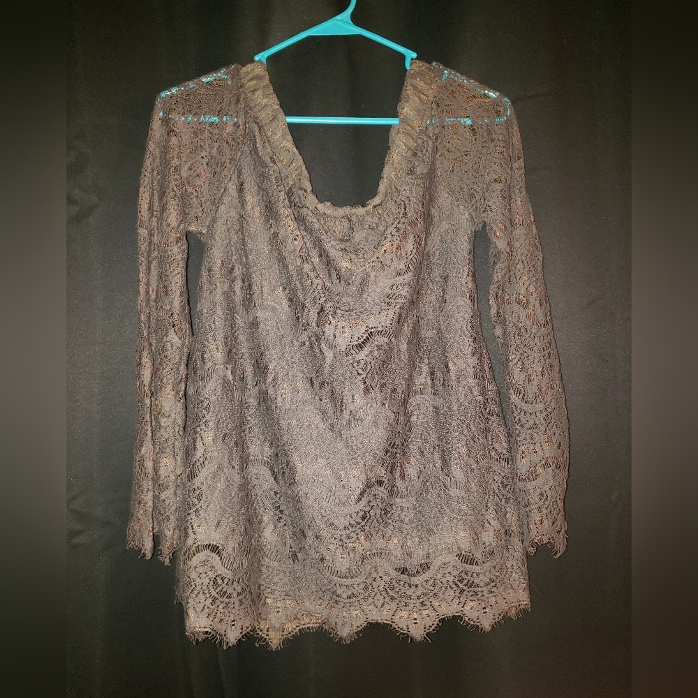 No Boundaries Grey Long Sleeved Lace Cowl Necked Shirt Size Large
